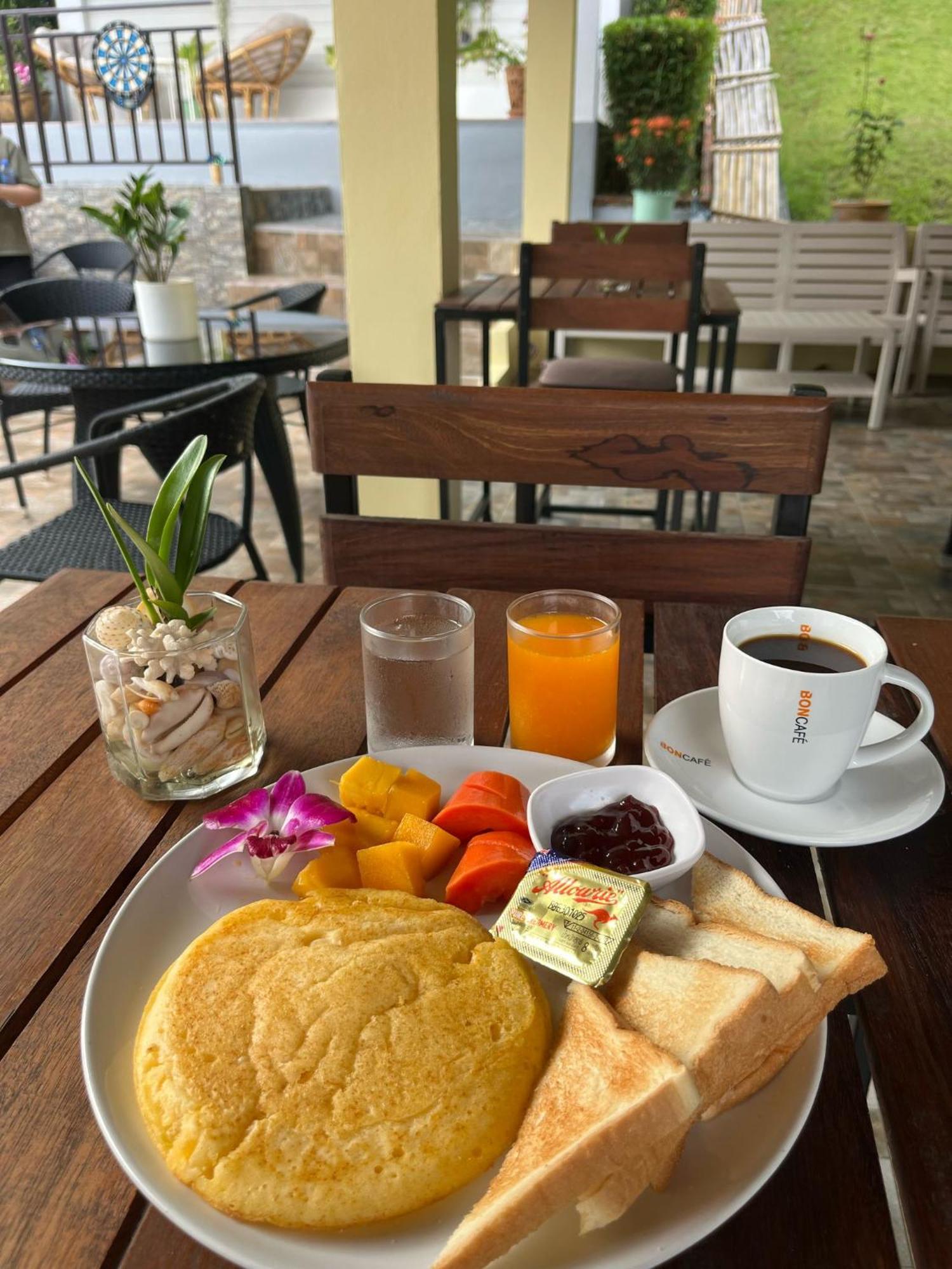 Sawasdee Home Stay Resort & Pool Khao Lak Exteriör bild